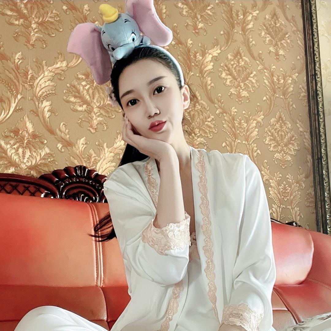 富察瑶瑶yy