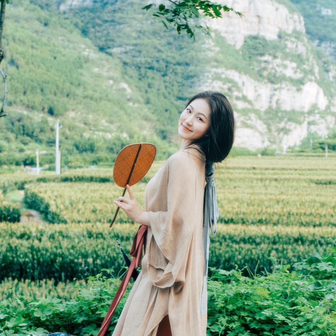 潘娘子山庄·店员涵涵