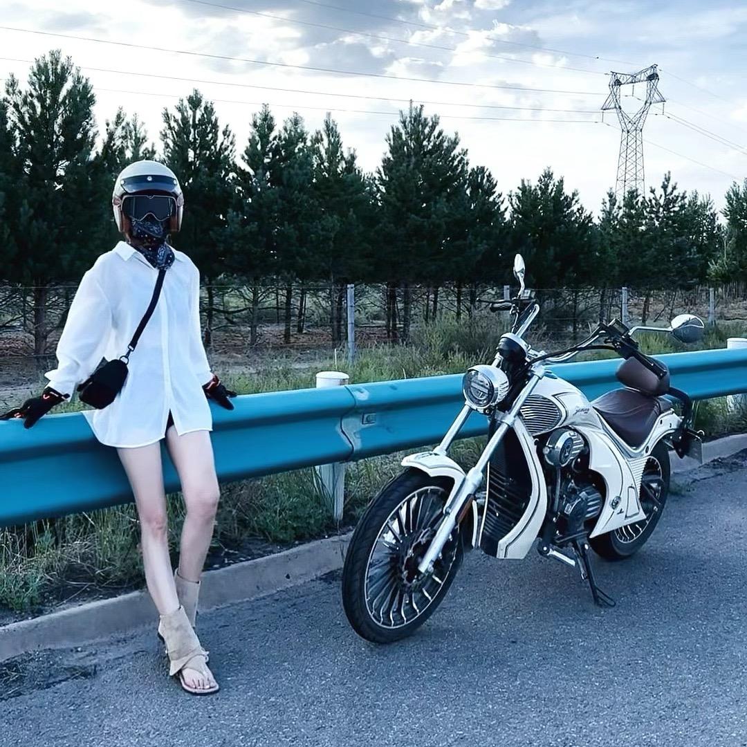 是Q总阿__