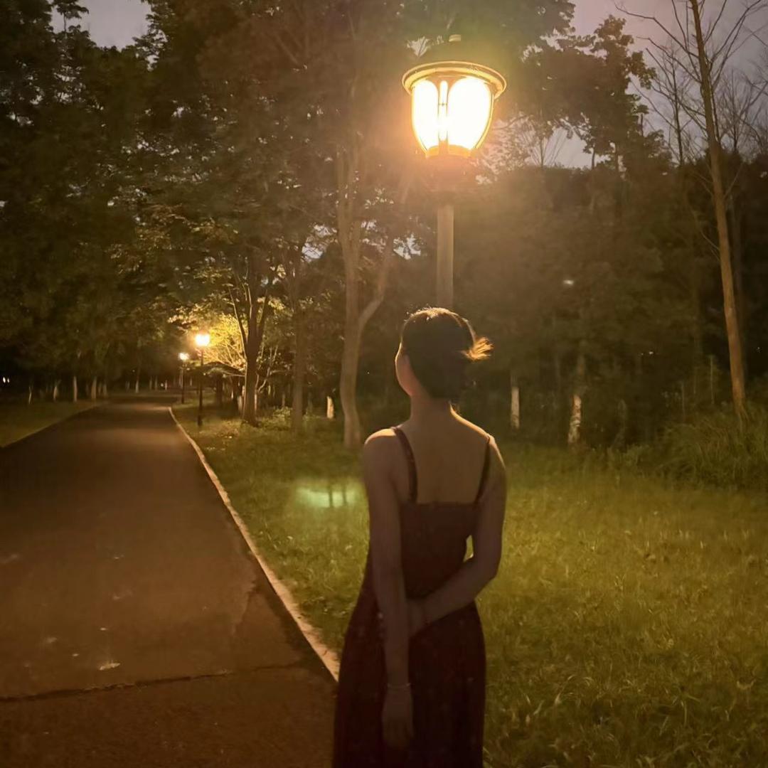 陪月亮熬夜