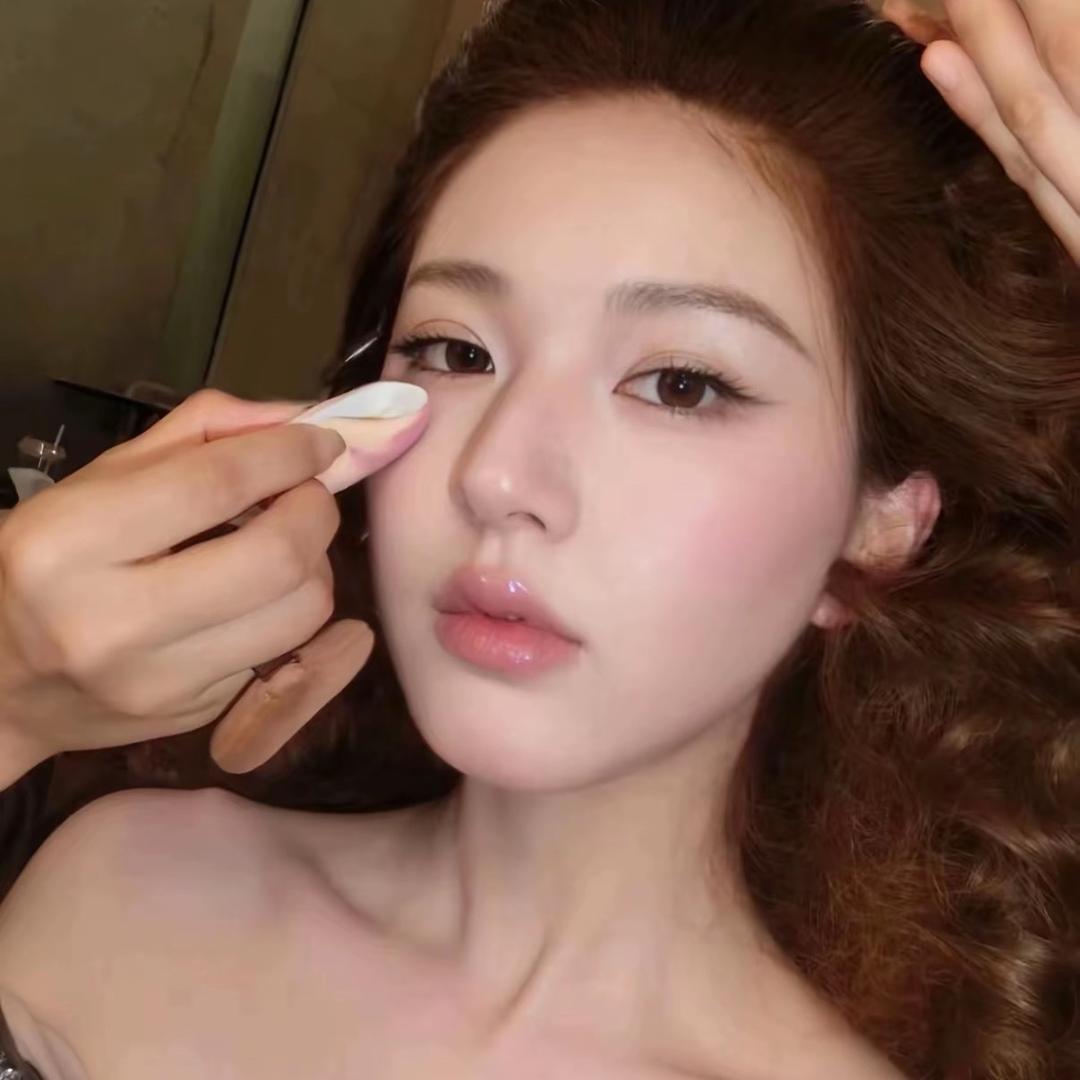 卖萌齐刘海被打歪