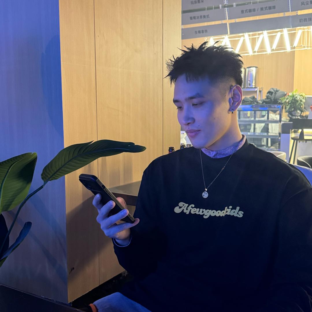 阿泽-