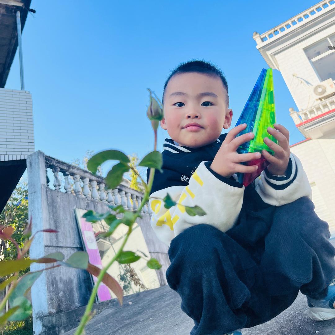暖阳阳-