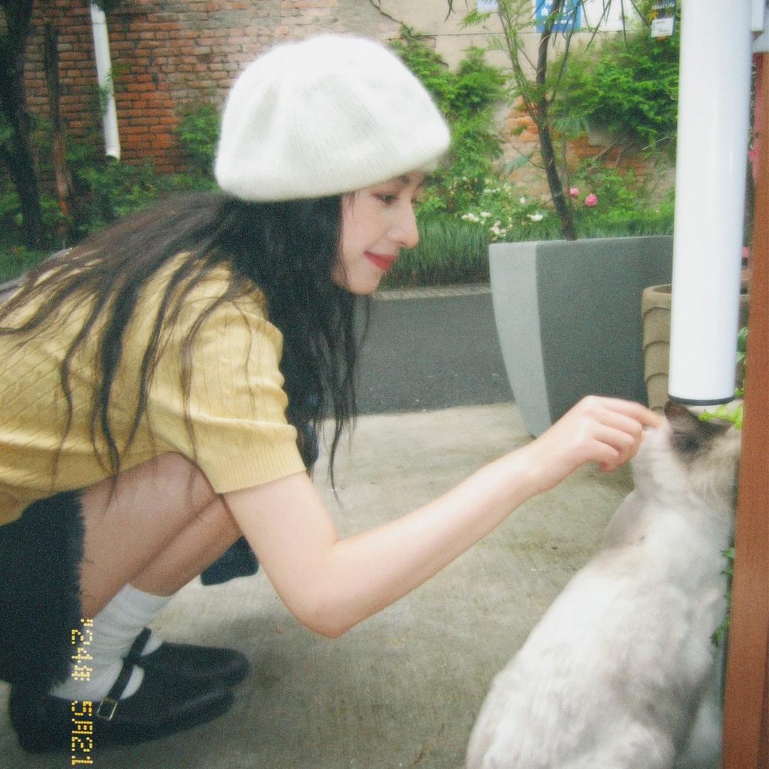 𝓑 𝓳𝓪𝓼𝓶𝓲𝓷𝓮