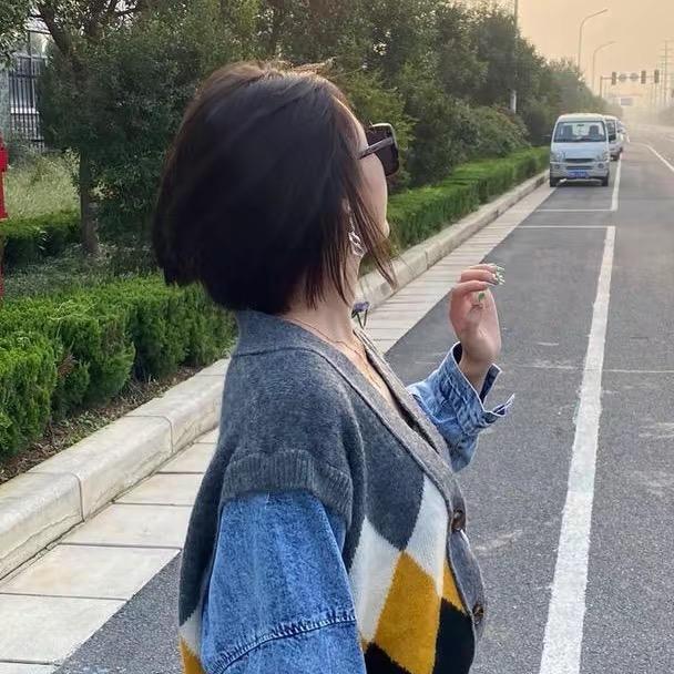 柒月轻奢饰品