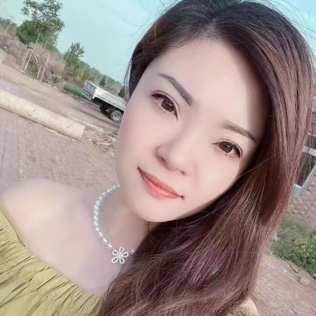 莉莉……