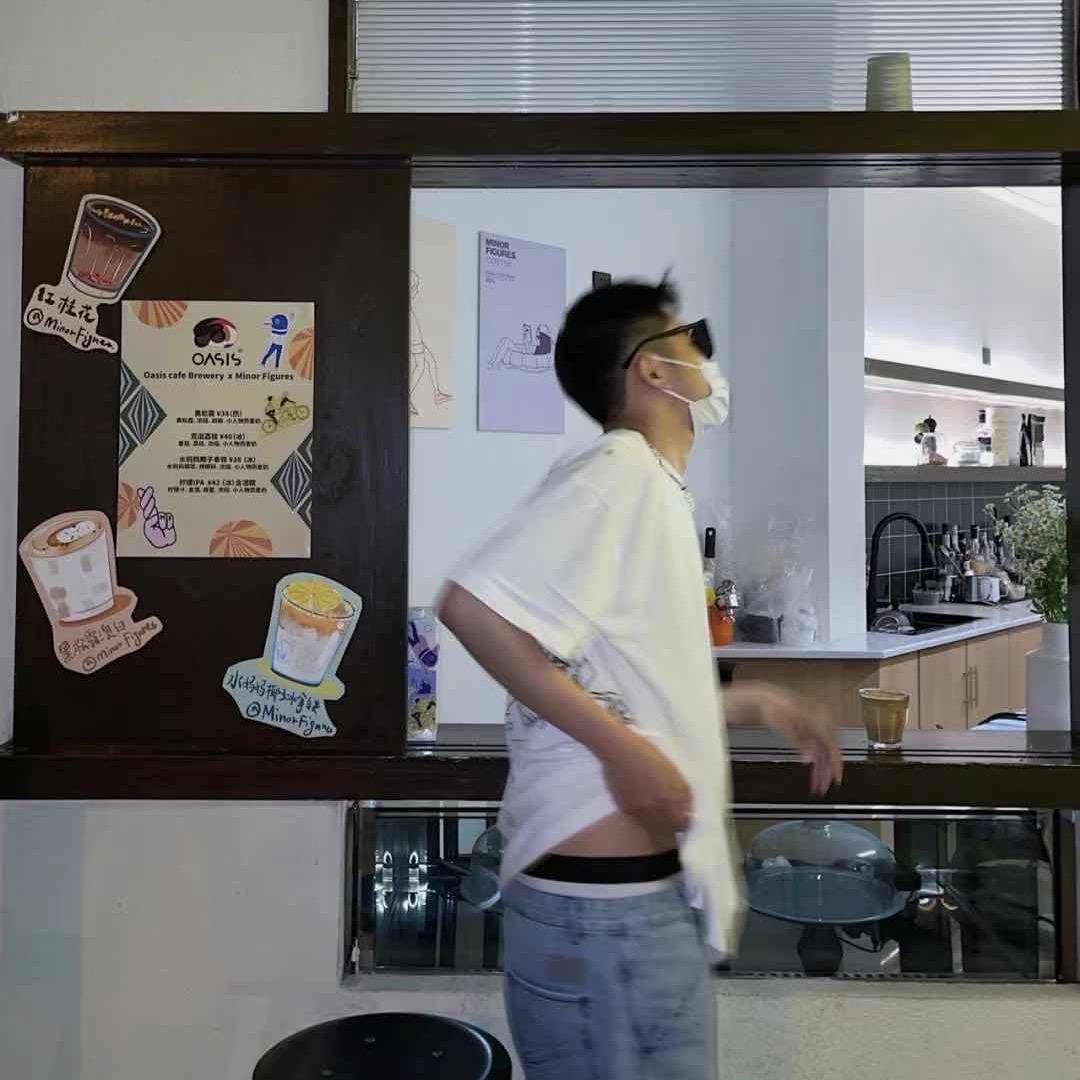 大头还不困