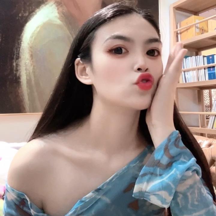 爱吃香菜的枇杷
