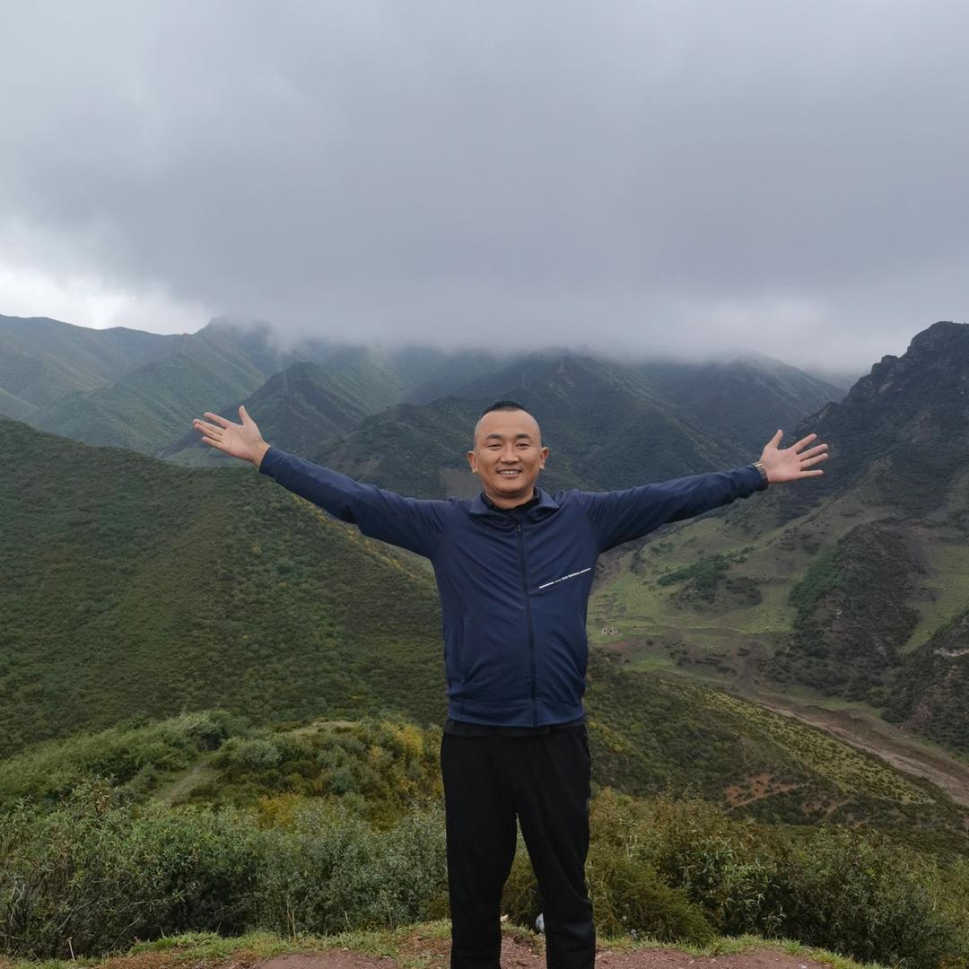 嗷起来牲畜销售中心