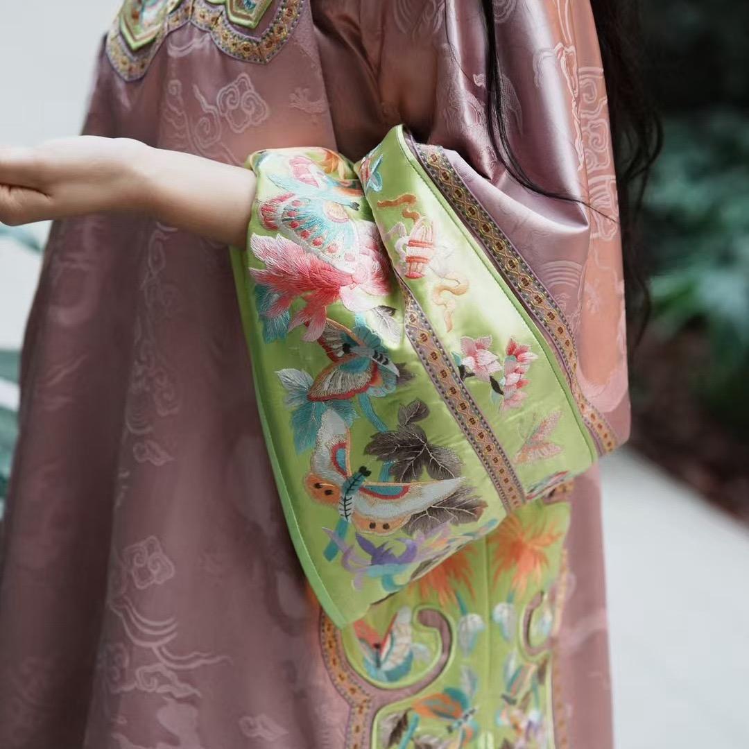 六朵文化 - 四月有蒲