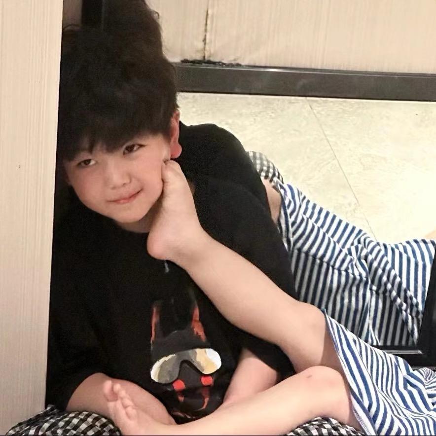 八块负肌