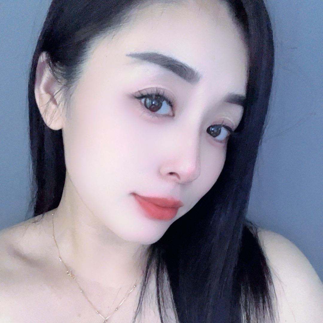 依依💕