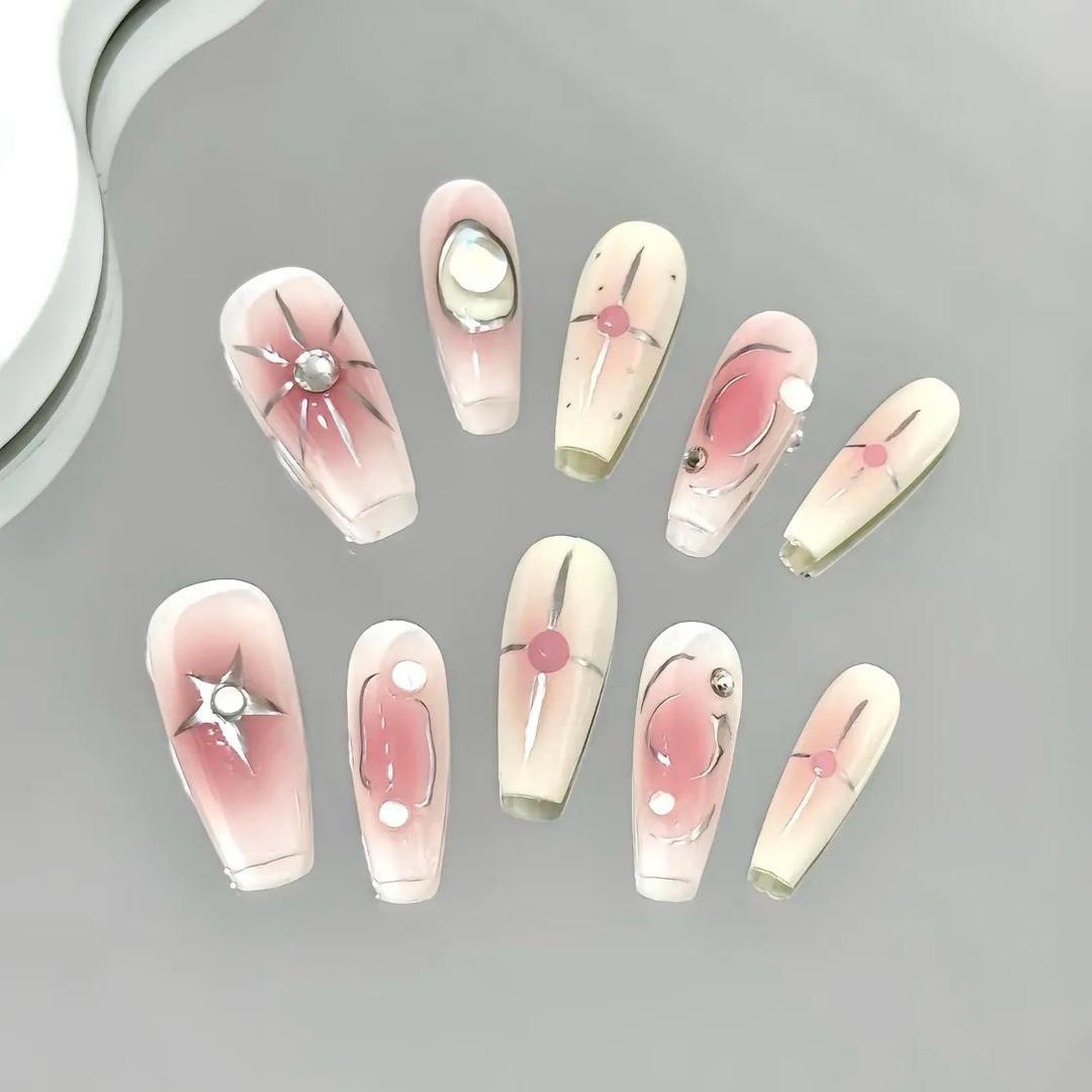 茉凡穿戴甲工作室