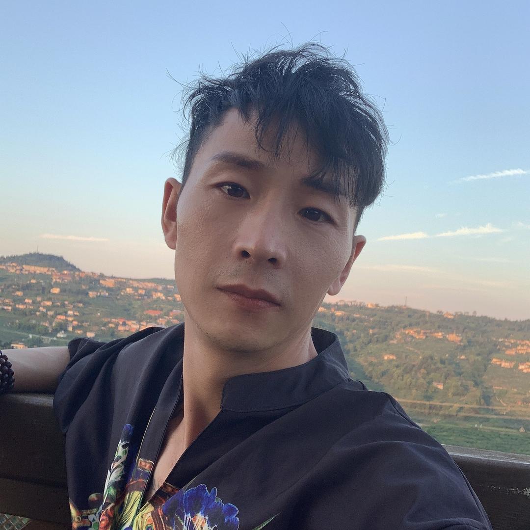 四川杨二郎