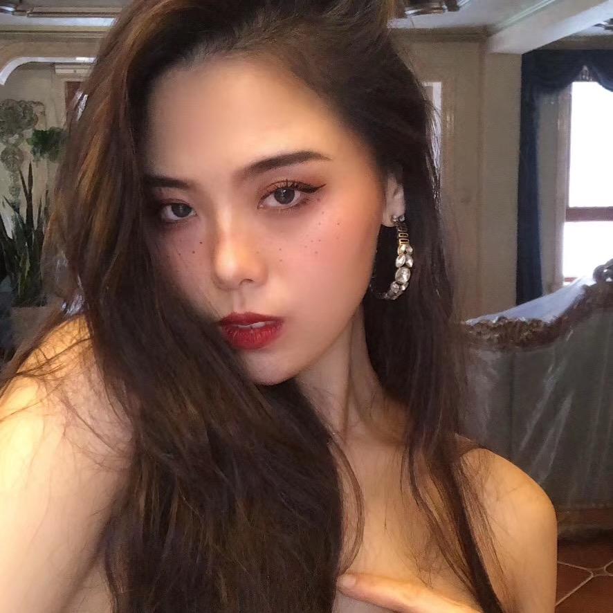 Dingding女装穿搭