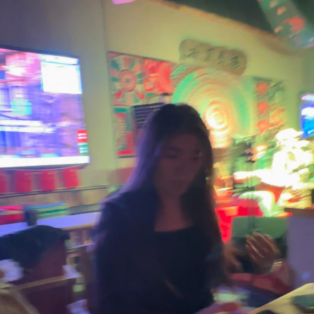 等一束花和你.