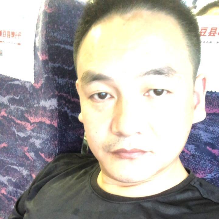 君 莫笑