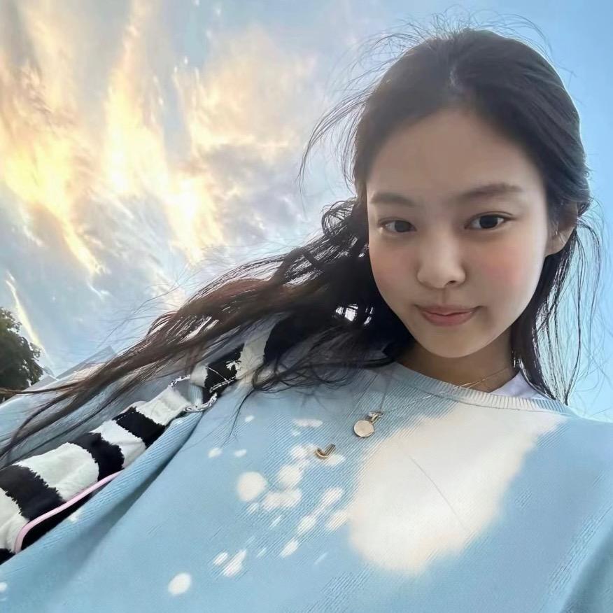 𝑸𝒊𝒏𝑩𝒂𝒊.