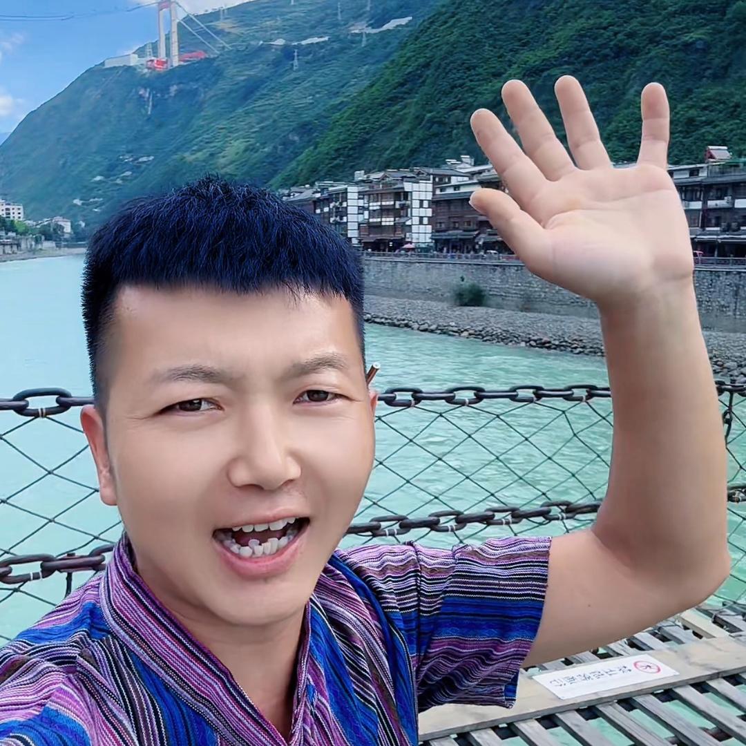 河北华仔