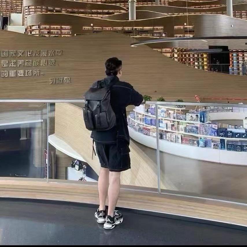 陈凡