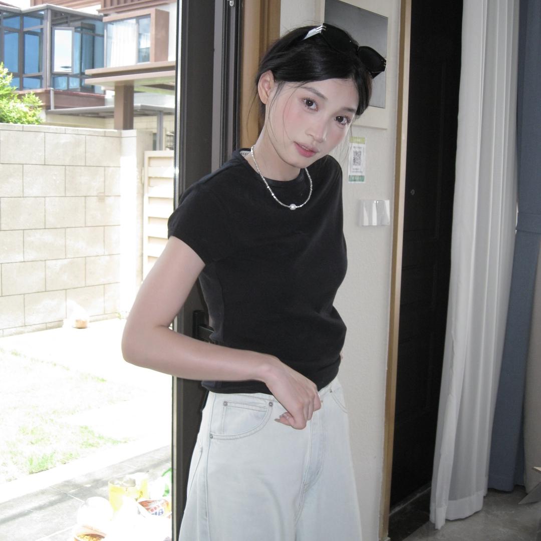 美薪私服穿搭