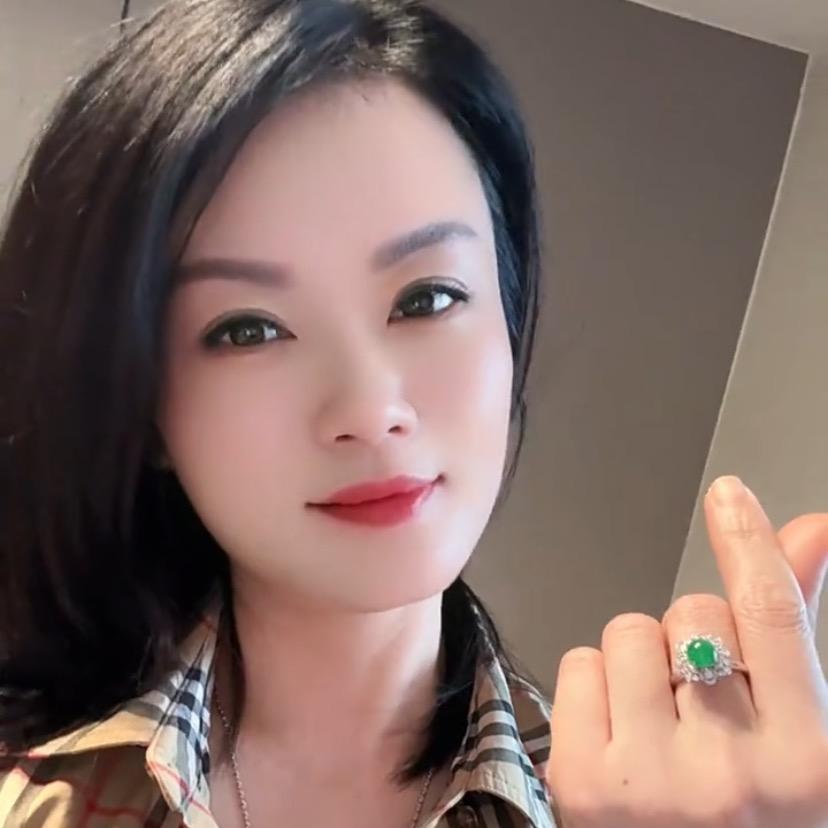Lucky 丽姐🪷