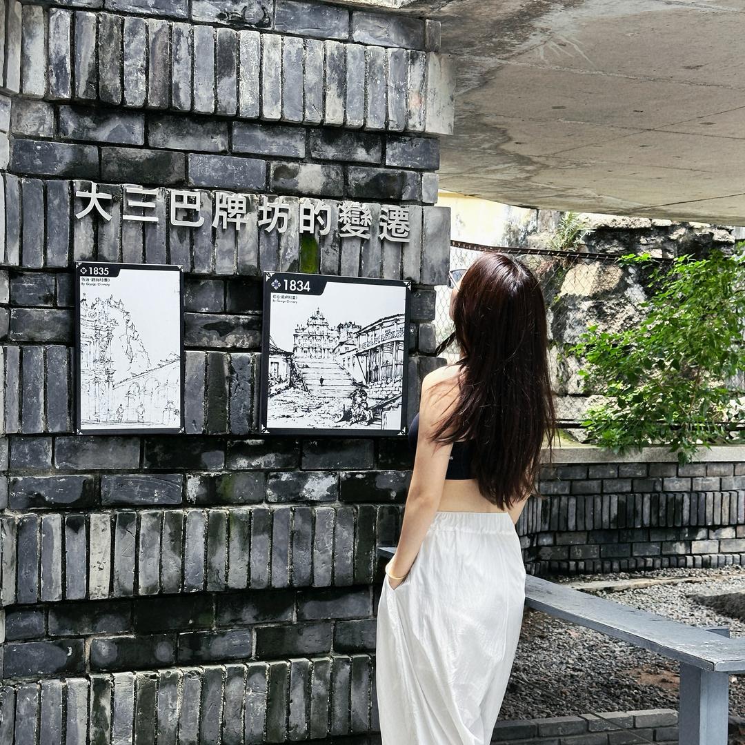 惠惠.