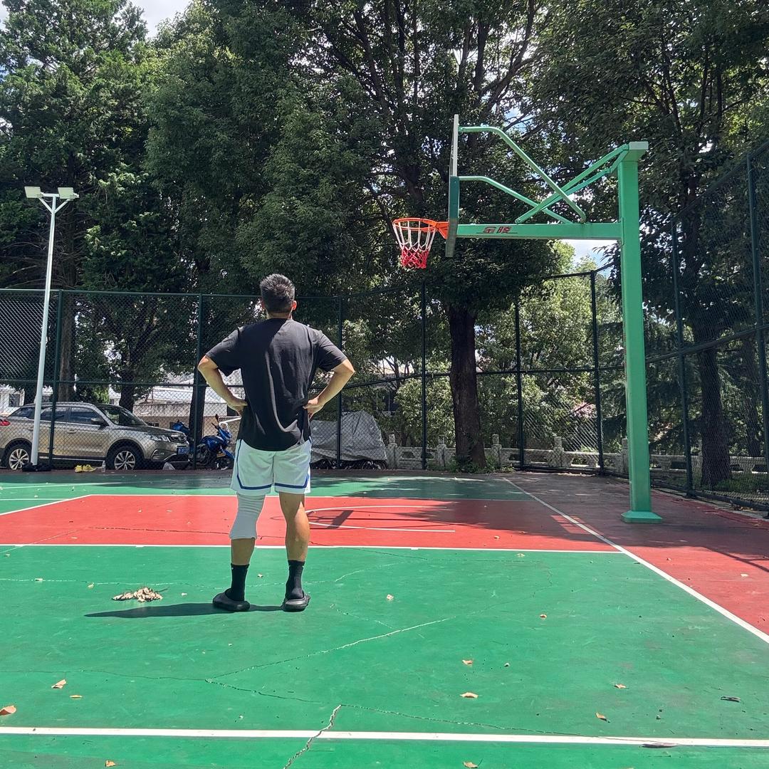 夜幕南山🏀bigB（记录生活）
