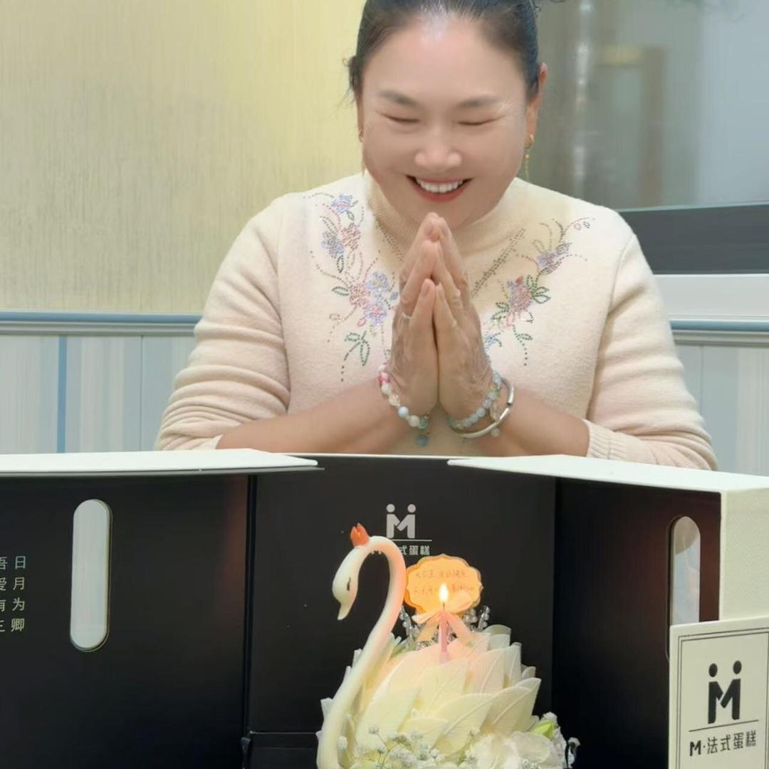 言言的奶奶👵💔💔💔🌹🌹🌹