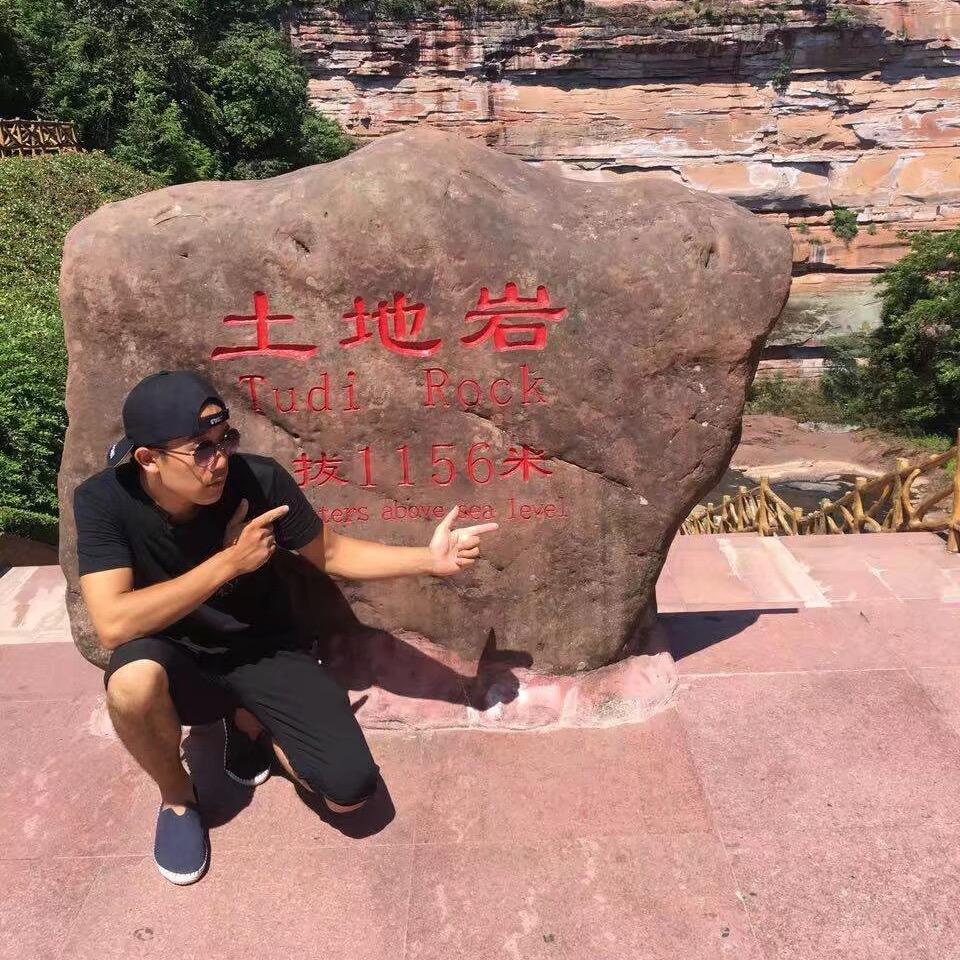 黒鹅何