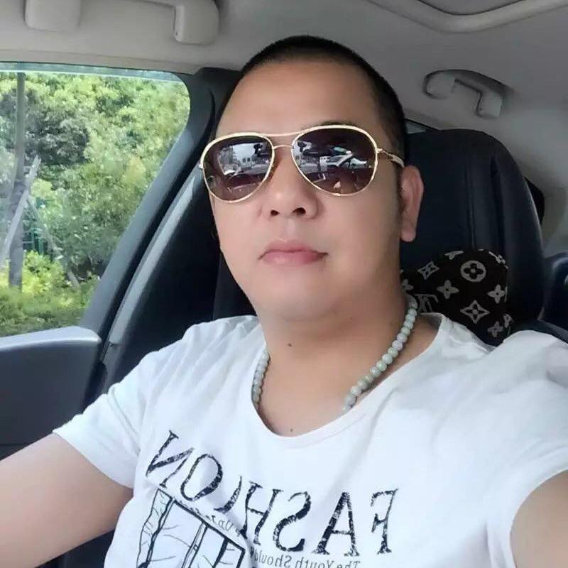 牵挂你的人是我