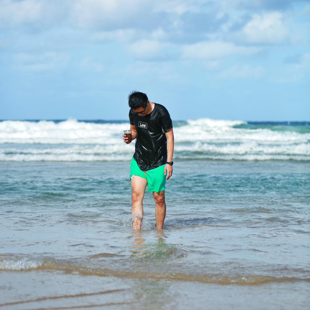 一直在外面玩的Max