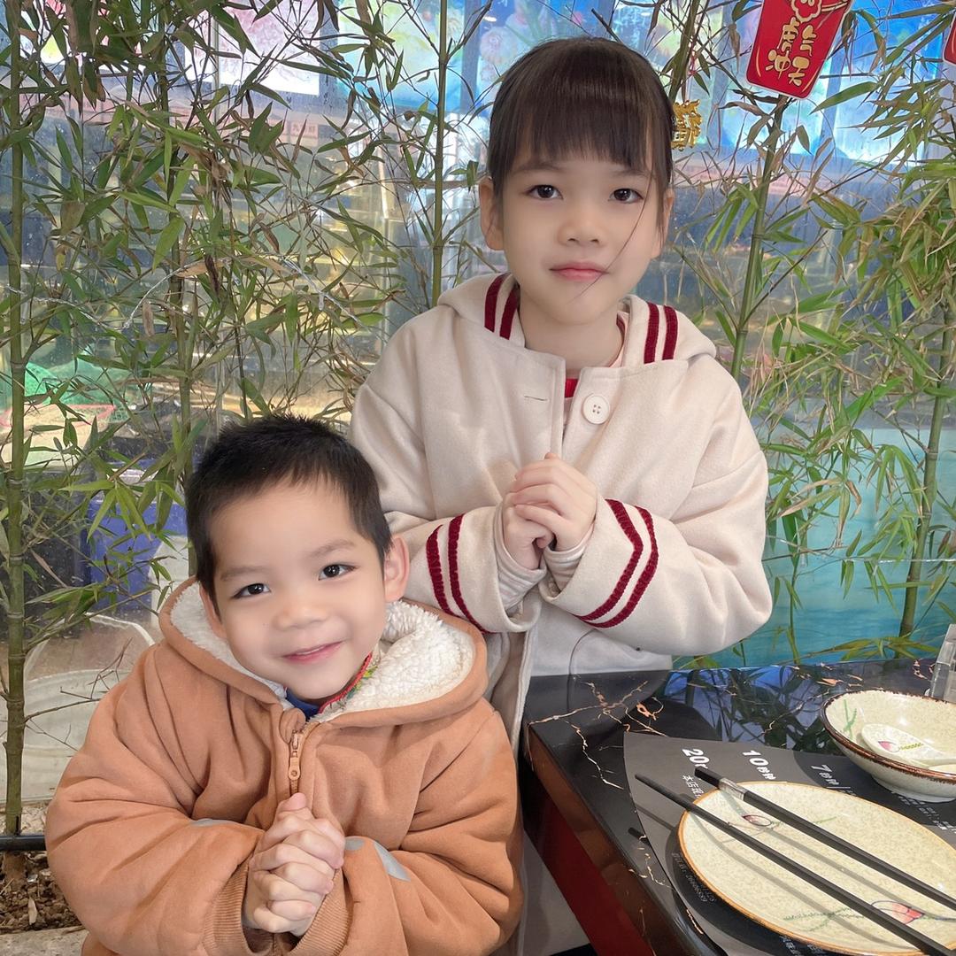 莹莹妈
