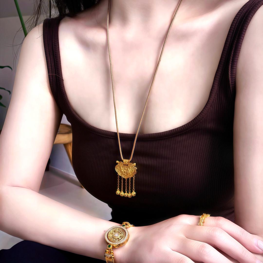 江不晚轻奢饰品二店