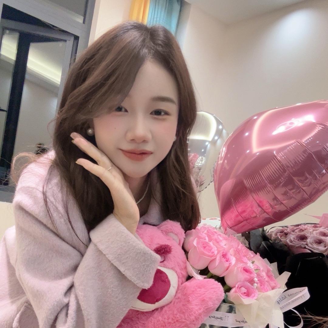 @昆明艾莎门业柯广PT门折叠门厂家