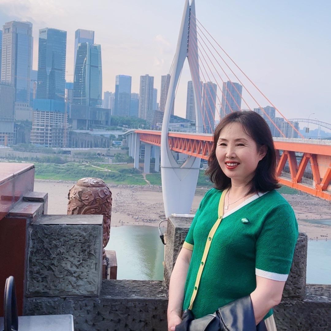 清风徐来花自落