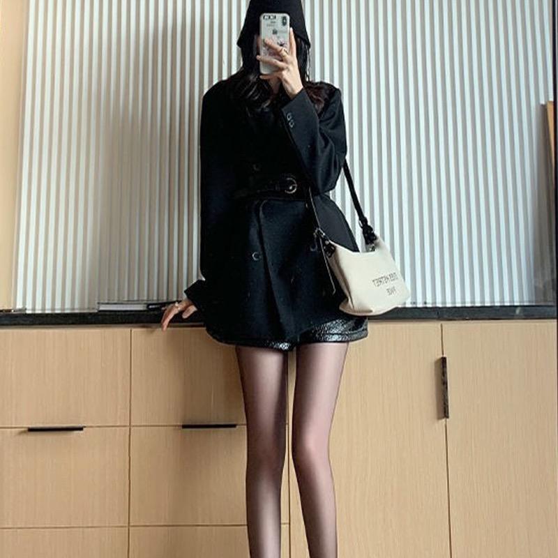 裤袜姐妹