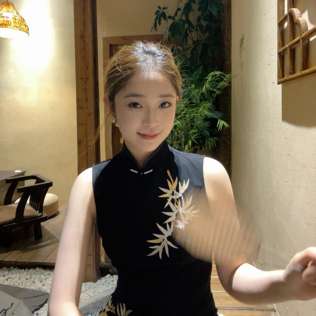 小八好饿啊～