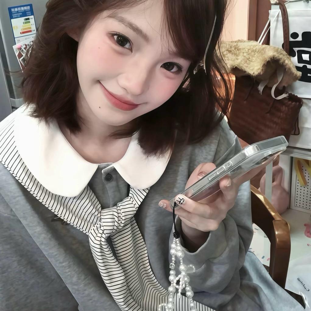 别捏我脸ˡᵃʕ̯•͡˔•̯᷅