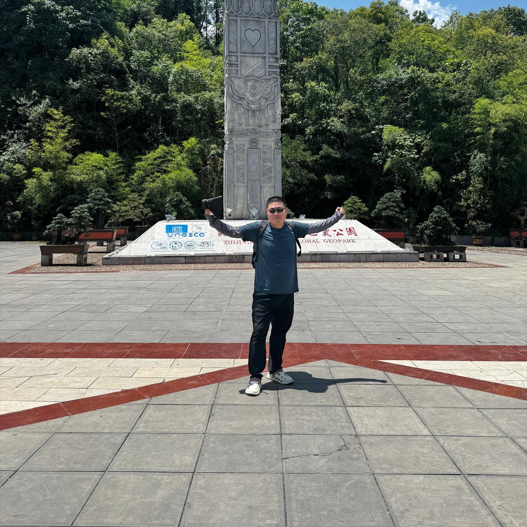 请喊我老杨