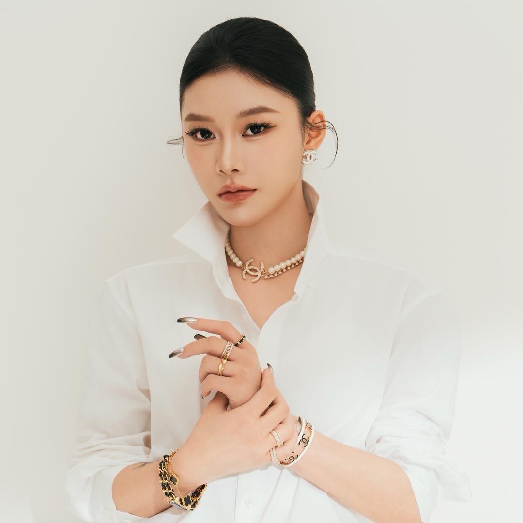 梁思思女鞋