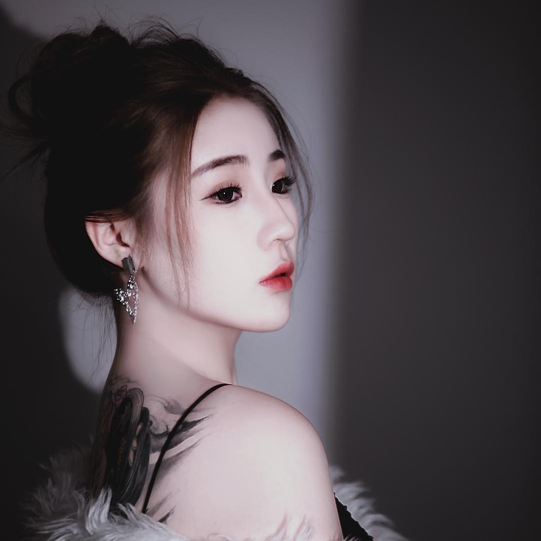 虫虫.