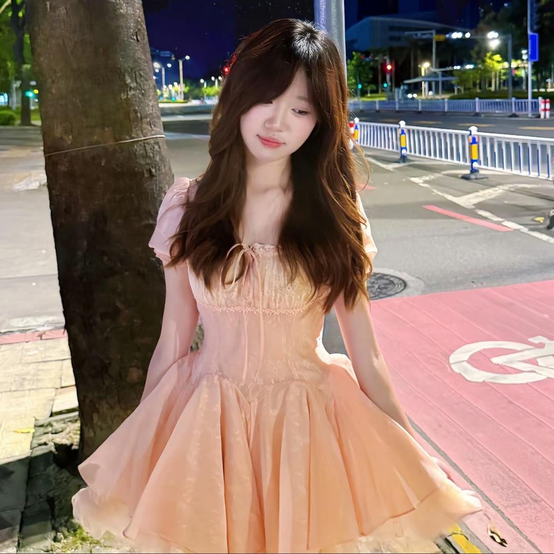 丽丽🌸