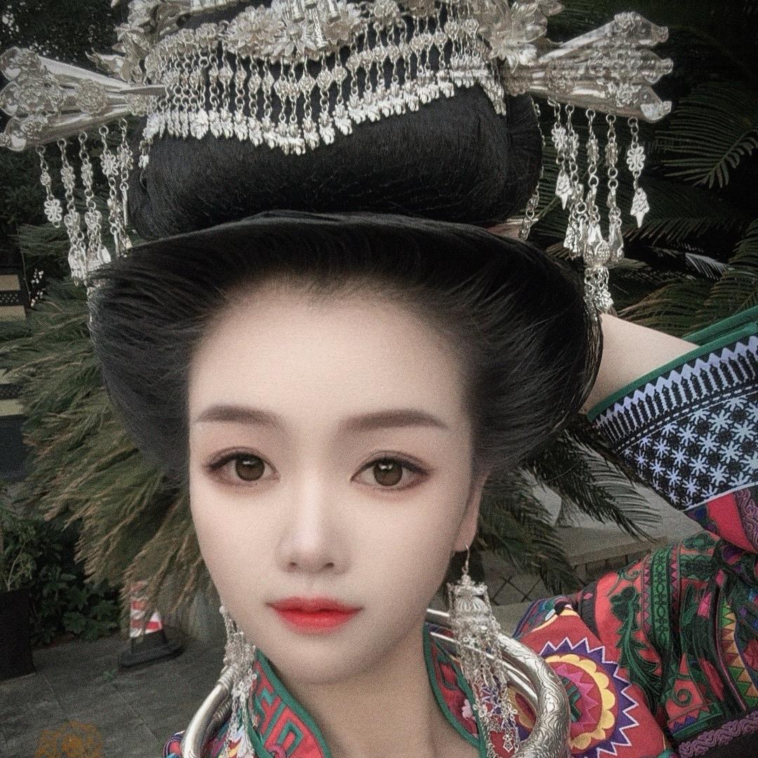 丹寨 刘美