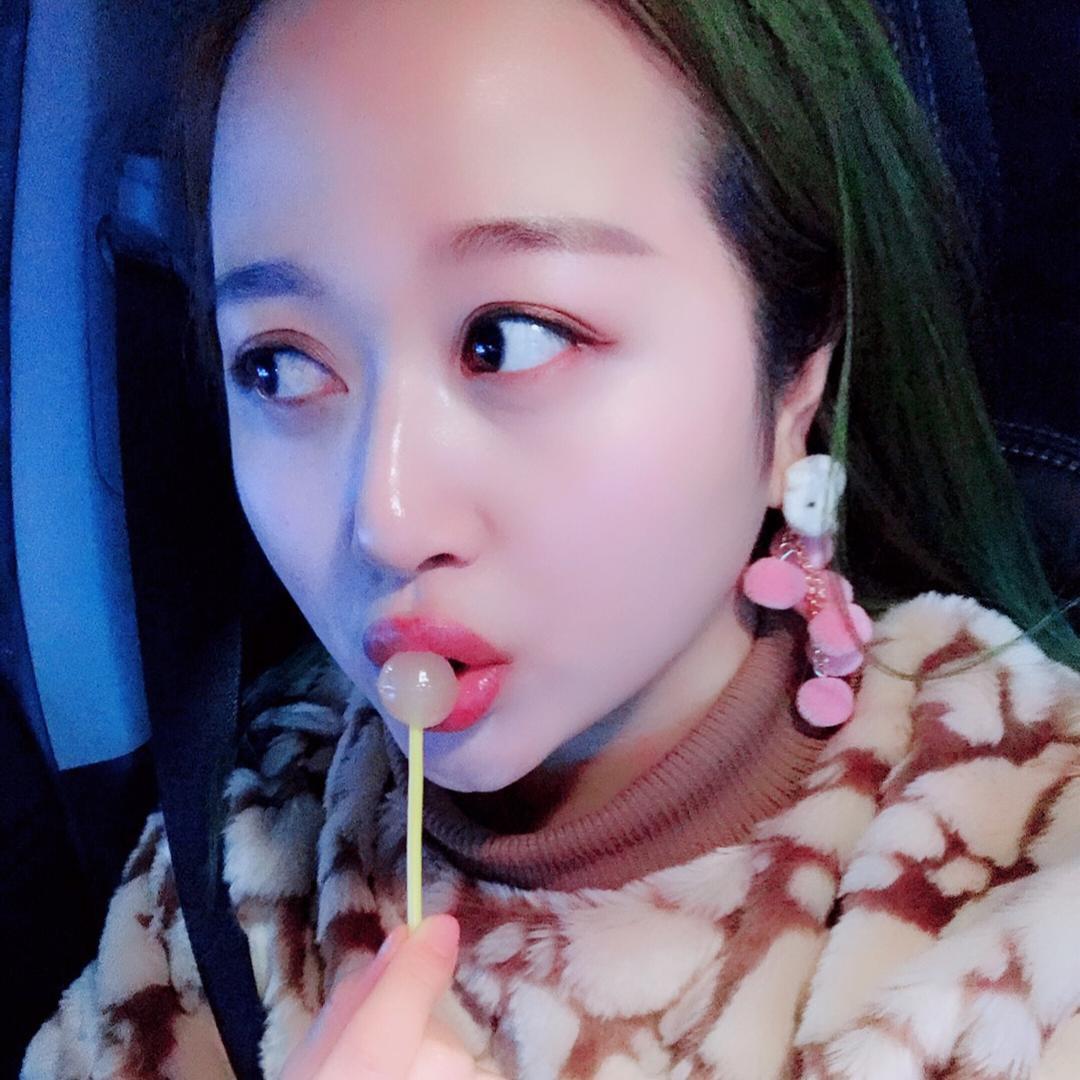 请叫我杨贵妃666