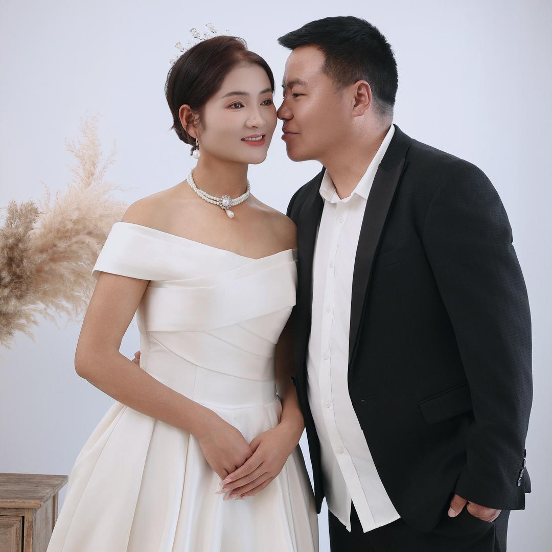 林周夫妇