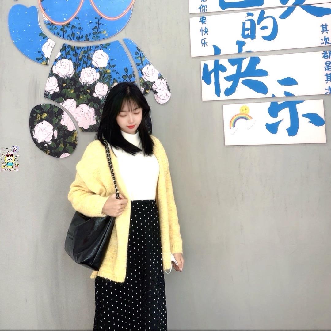 尢晞.