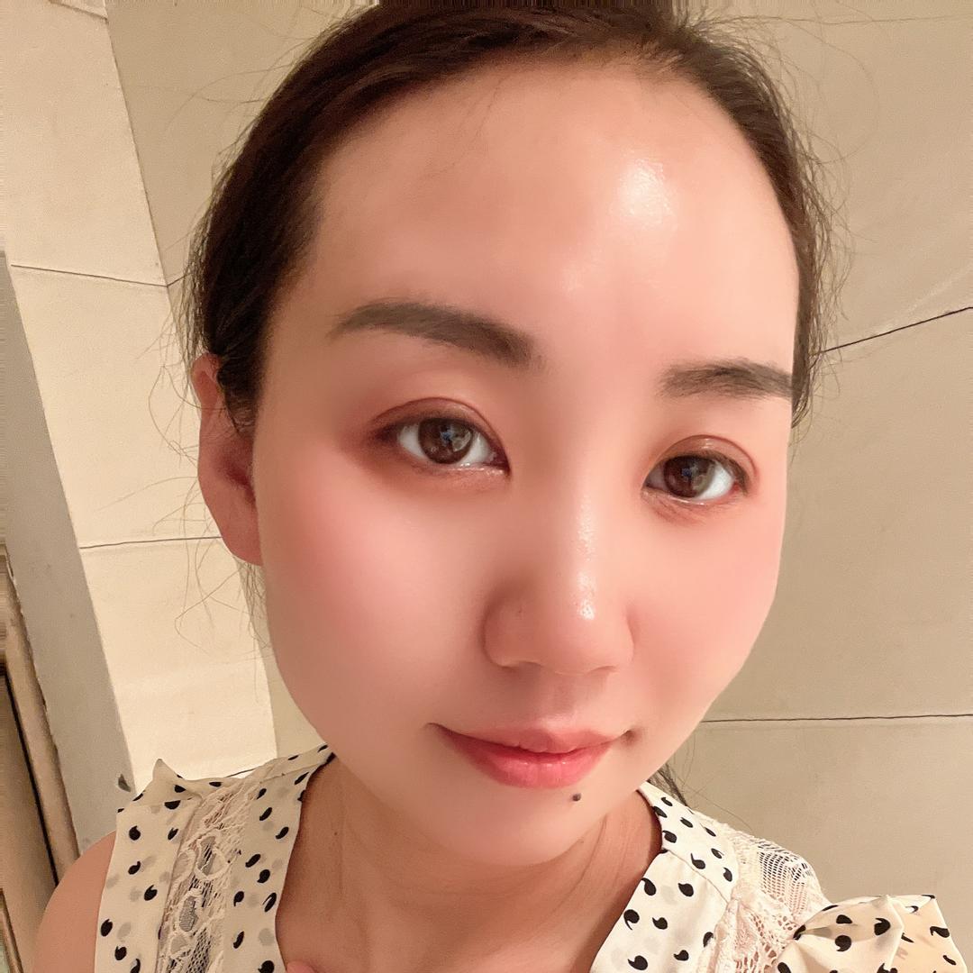 万媛美容- 静姐