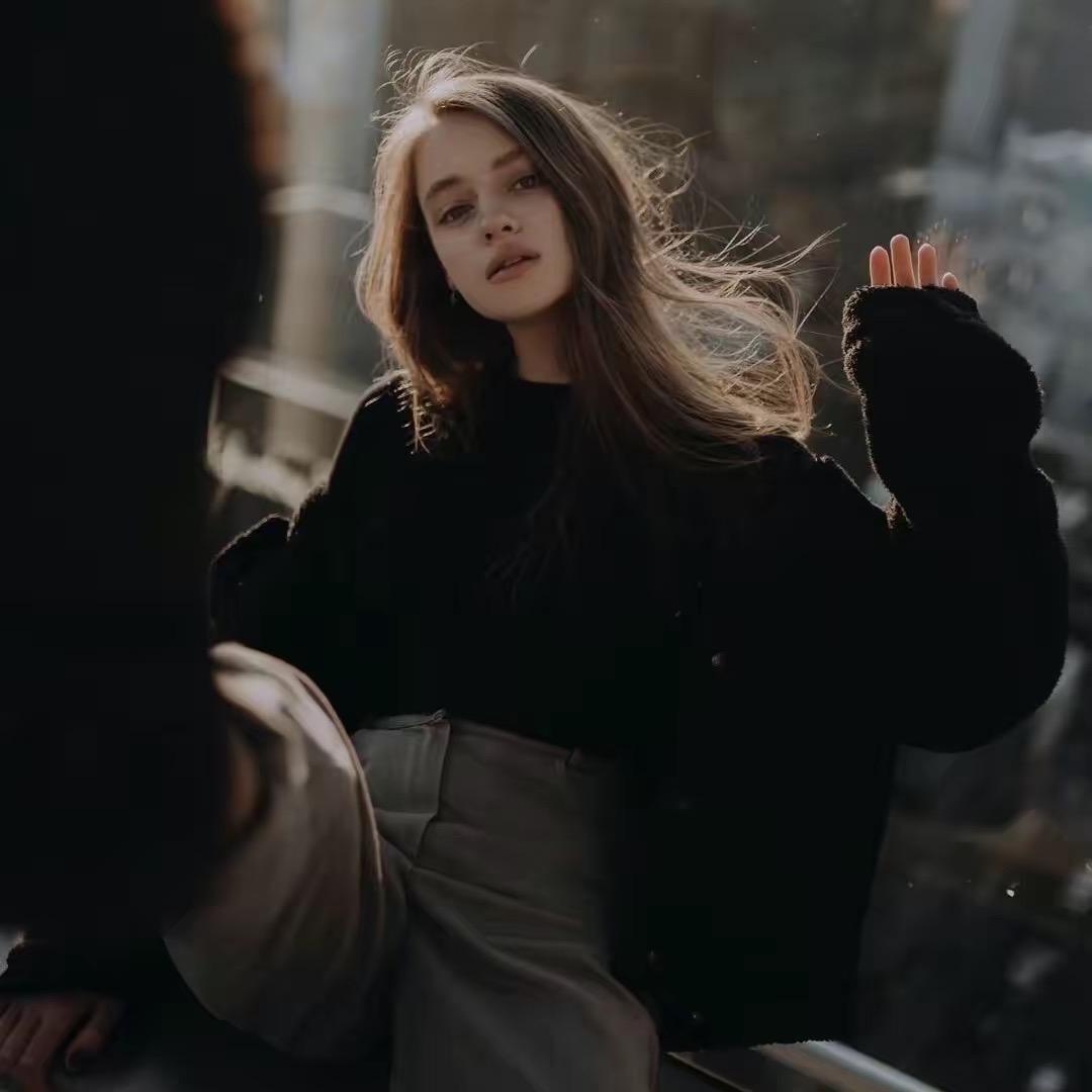 郭郭 .