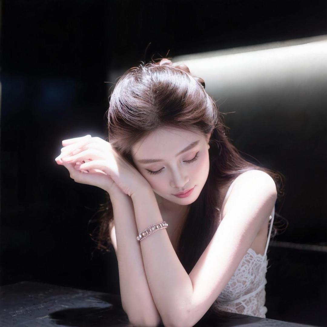 11 饱饱🦋